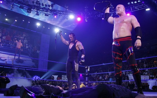 WWE Friday Night SmackDown #450